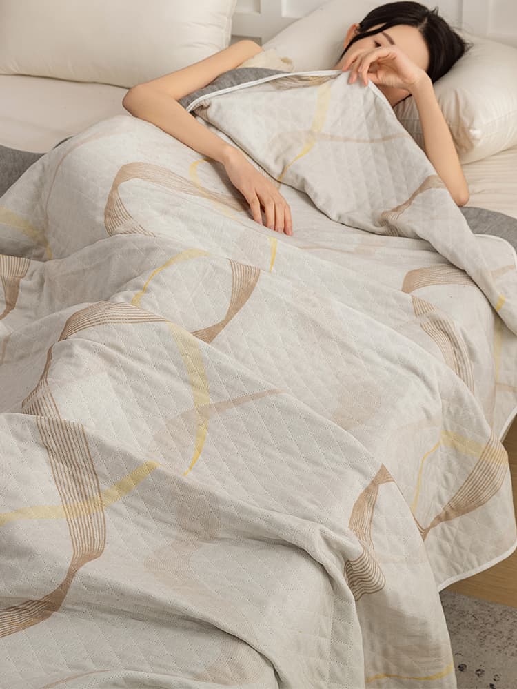 優しい眠りの草花模様ガーゼケット